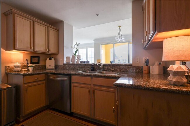 Building Photo - 345 Bayshore Blvd