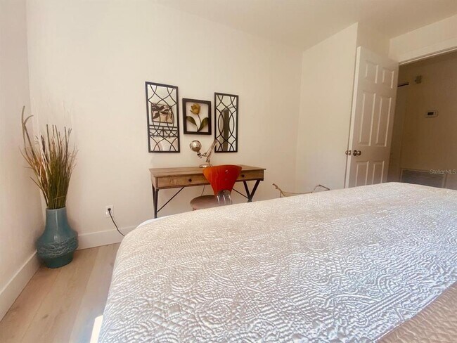 Building Photo - 415 Mapleway