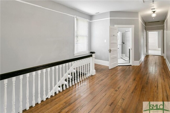 Building Photo - 110 W 31st St