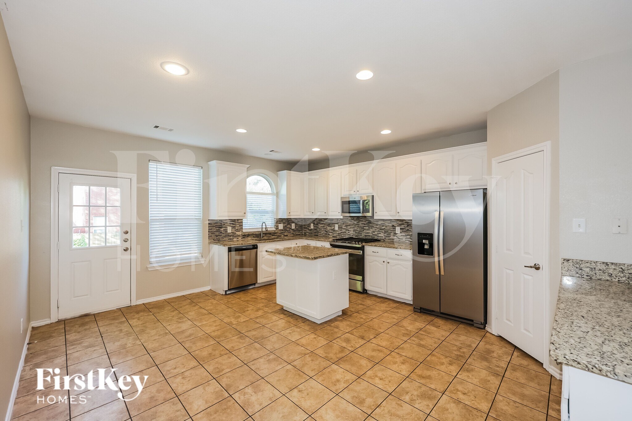 Building Photo - 7060 Chapelridge Dr