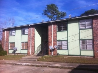 Building Photo - Spring Lane Apartments