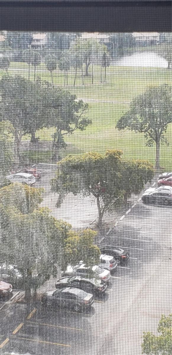 Building Photo - 4174 Inverrary Dr