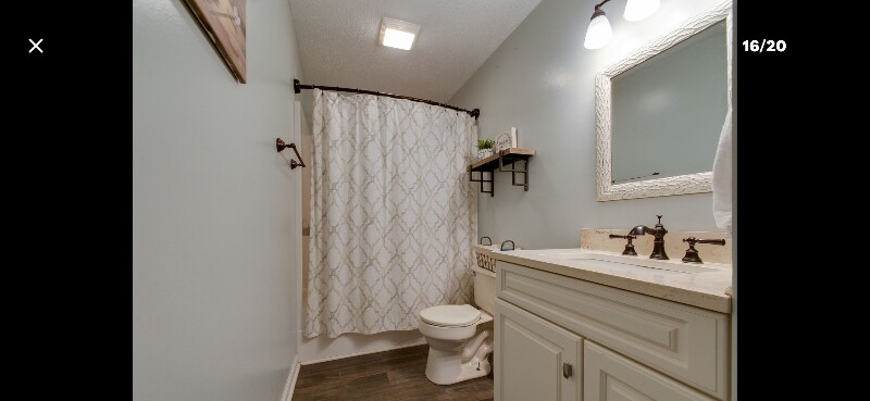 Building Photo - 309 Oakland Dr