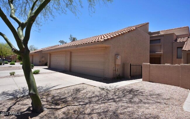 Building Photo - 1642 N El Camino