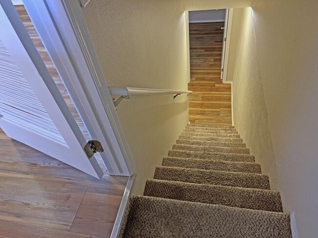 Building Photo - 3426 Queen Anne Way