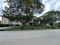 Building Photo - 4848 NW 24th Ct