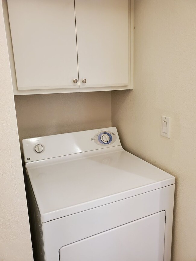 Building Photo - Beautiful Updated Condo in Prime San Ramon...