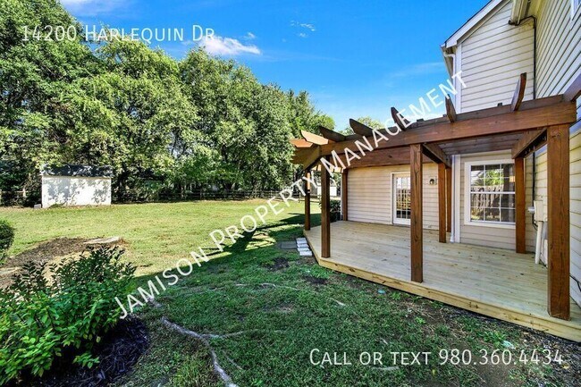 Building Photo - 14200 Harlequin Dr