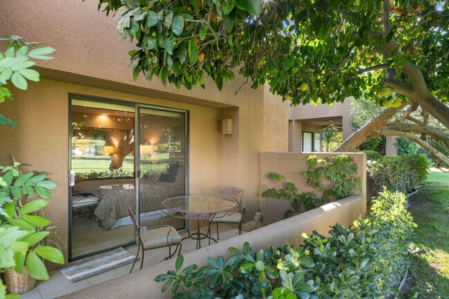 Building Photo - 73416 Poinciana Pl