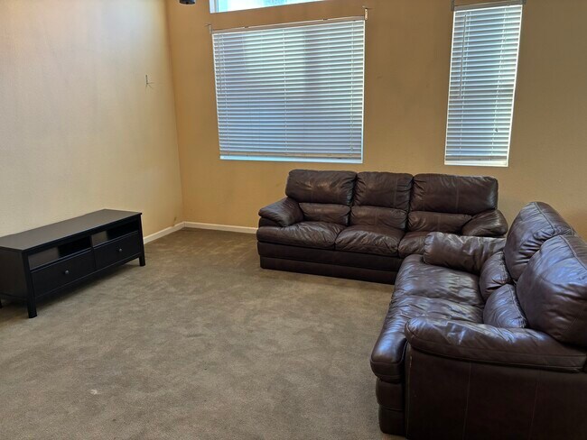 Building Photo - 3776 Pintail Dr