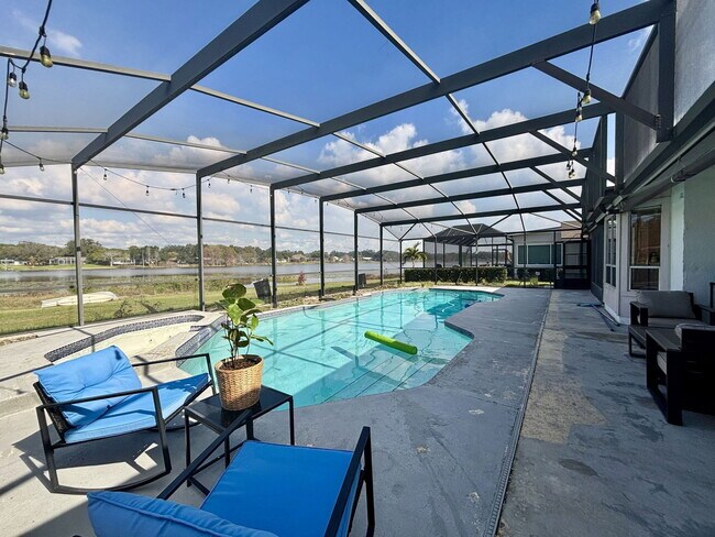 Building Photo - 9135 San Ambrosio Dr