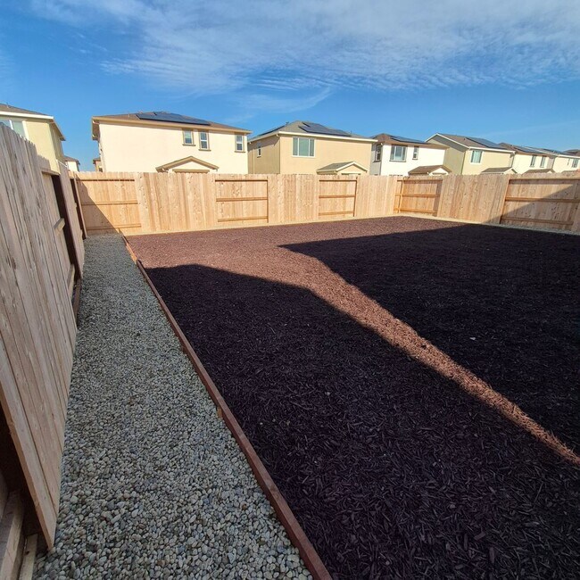 Building Photo - Brand New 5 Bedroom Home in Rancho Cordova