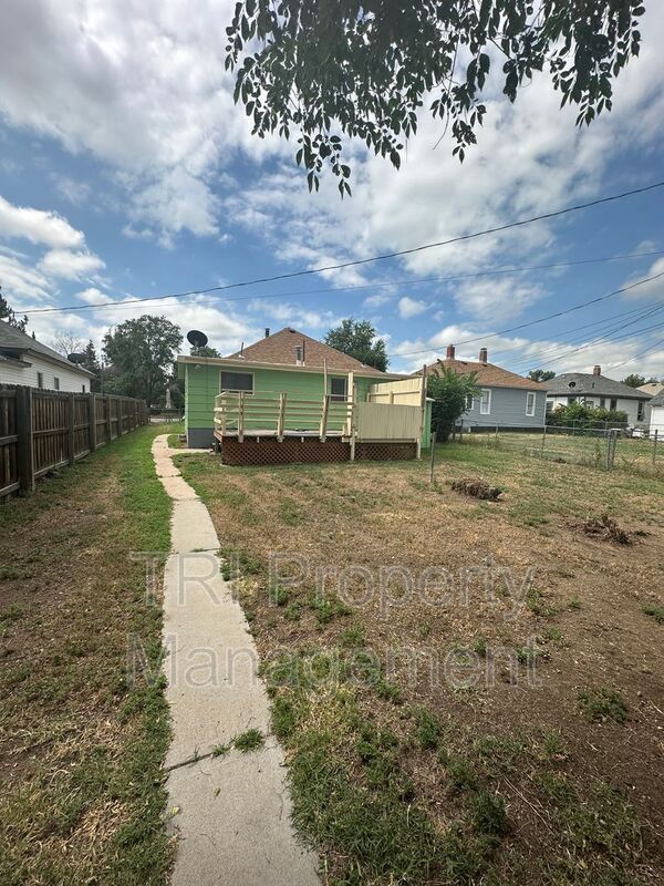 Building Photo - 1453 1/2 10th Street