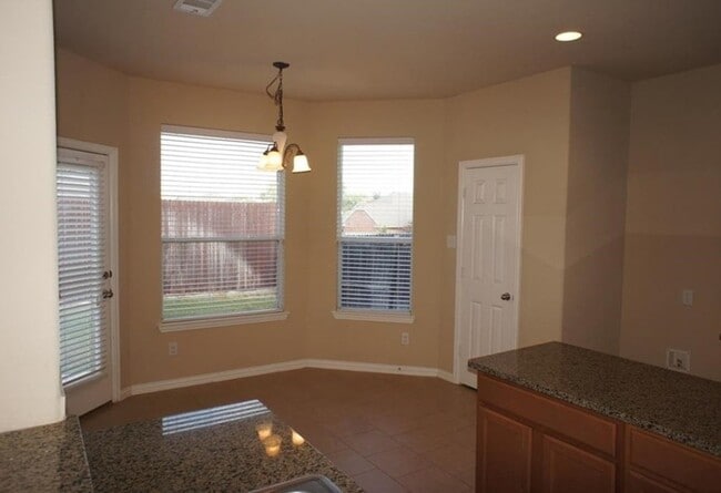Building Photo - 7217 Sugarplum Dr