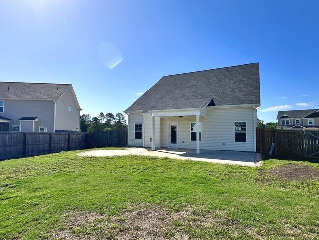 Building Photo - 3142 Hunting Lodge Rd