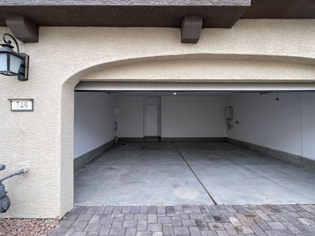 Building Photo - HENDERSON CADENCE COMMUNITY - 3 bed 2.5 ba...