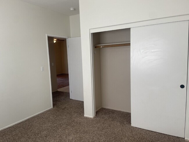 Building Photo - Long-term Rental