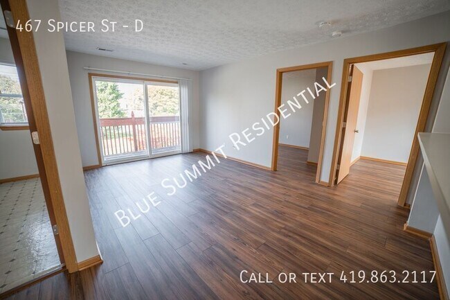 Building Photo - *** Rental Specials *** 2 bedroom Apartmen...