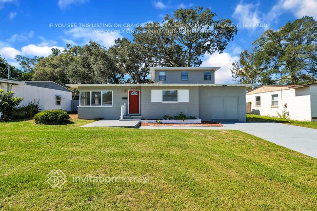 Building Photo - 2528 Ligustrum Rd