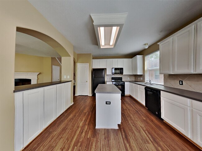 Building Photo - 26004 Castle Meadow Ln