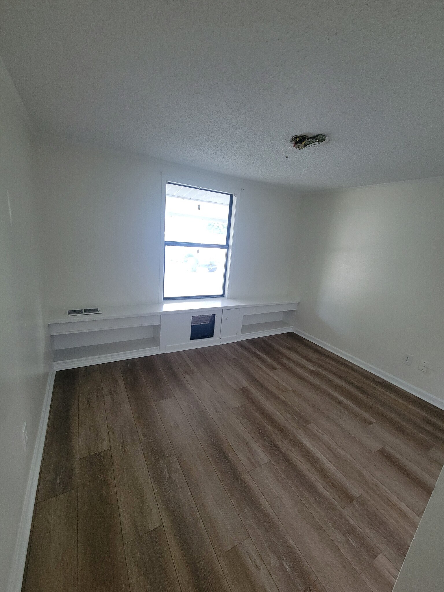 Bedroom - 4079 E Michigan St