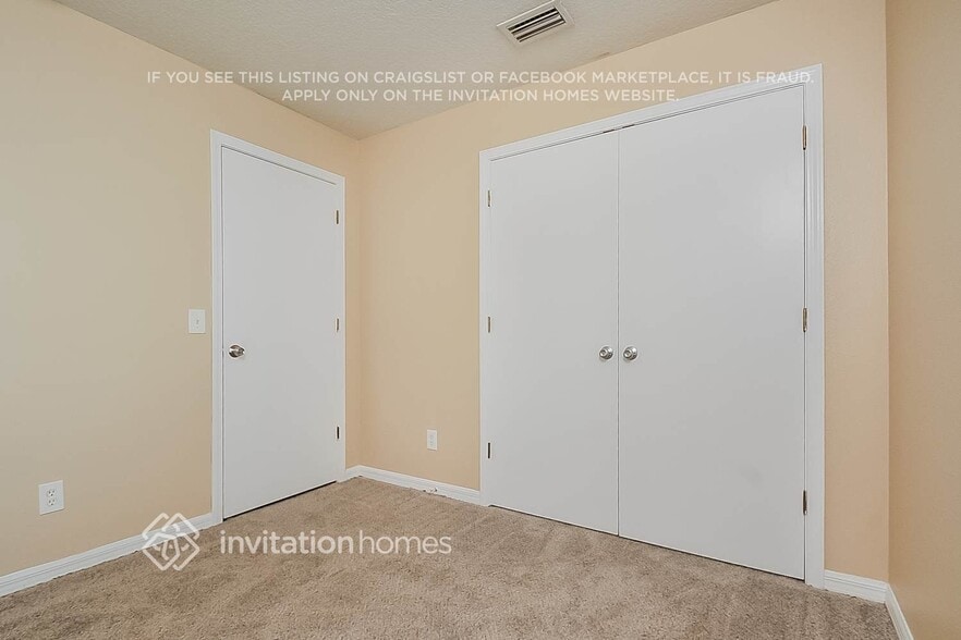 Building Photo - 11007 Golden Silence Dr