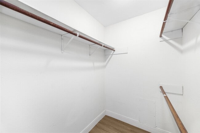 Building Photo - 1815 Millbury Dr