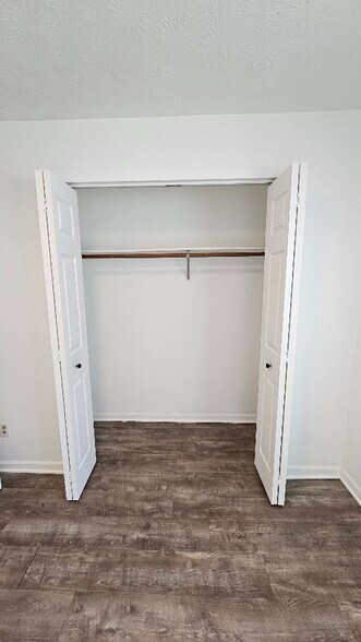 Bedroom 2 - 626 Woods Crossing Dr