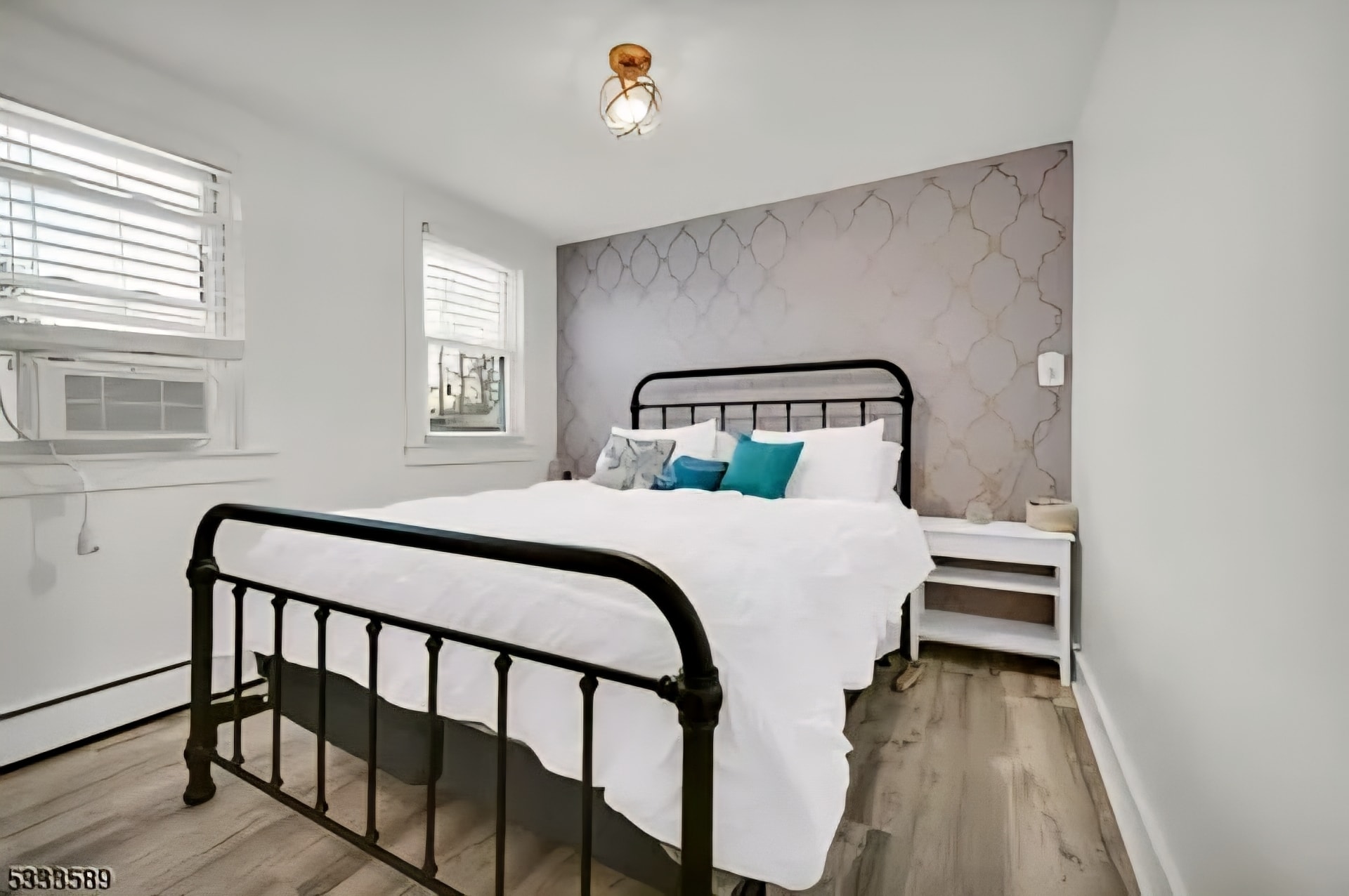 Bedroom 1 - 53 W New St