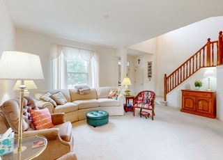 Building Photo - 7053 Sycamore Run Dr