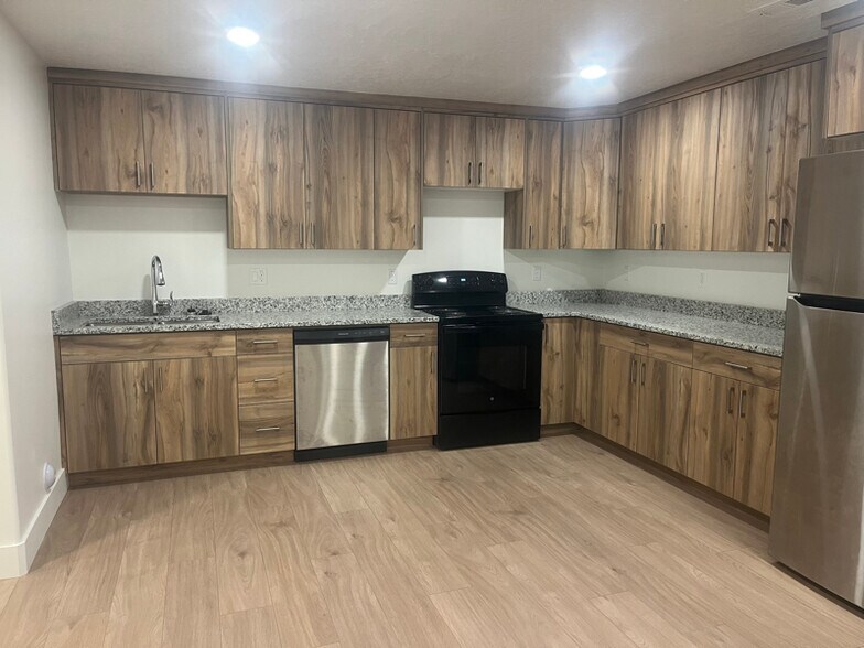 Building Photo - 1262 N 1000 W