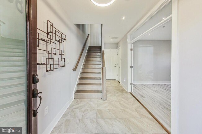 Building Photo - 1458 Piccard Dr