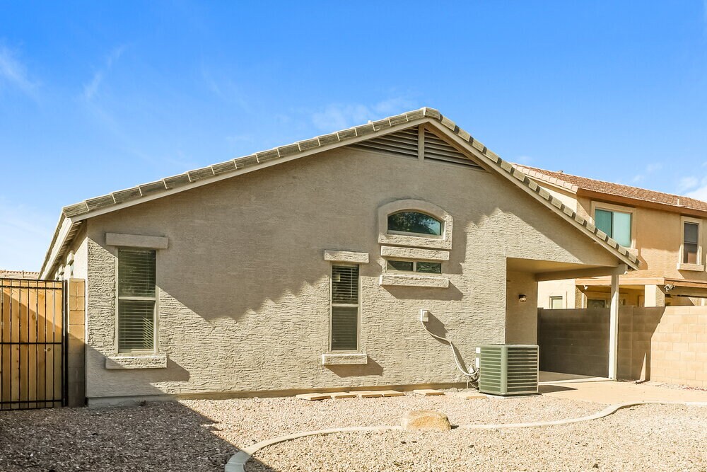 Building Photo - 21103 N Danielle Ave