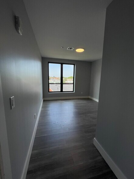 Building Photo - 367 Western Ave