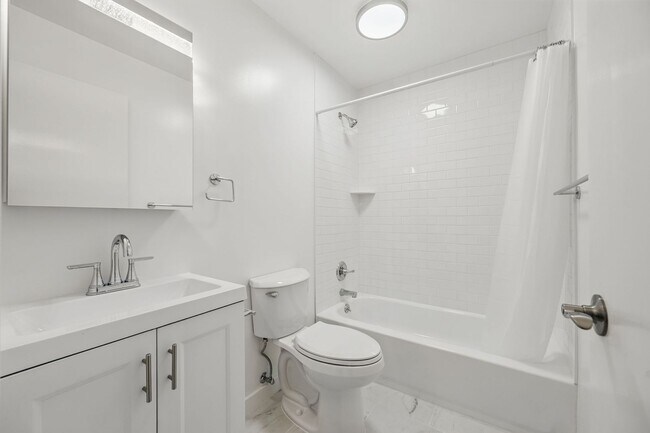 Building Photo - 774 9th Ave