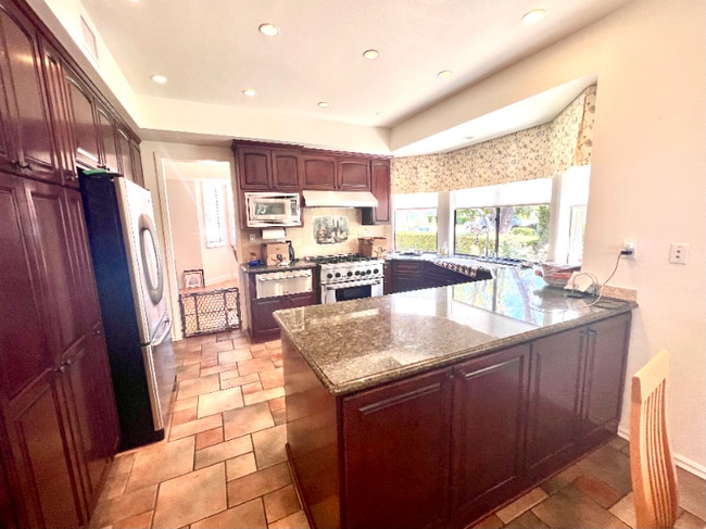 Building Photo - 29028 Hollow Oak Ct