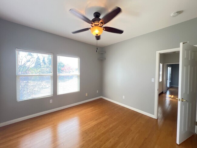 Building Photo - 3006 Tresselwyck Ln