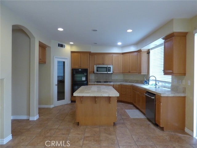 Building Photo - 7238 San Carmela Ct