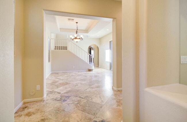 Building Photo - 9427 E Trailside View