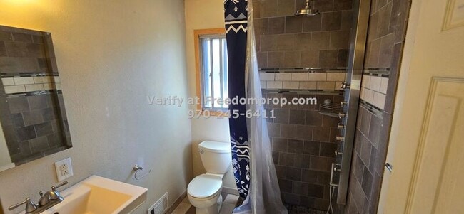 Building Photo - 537 N 24th St