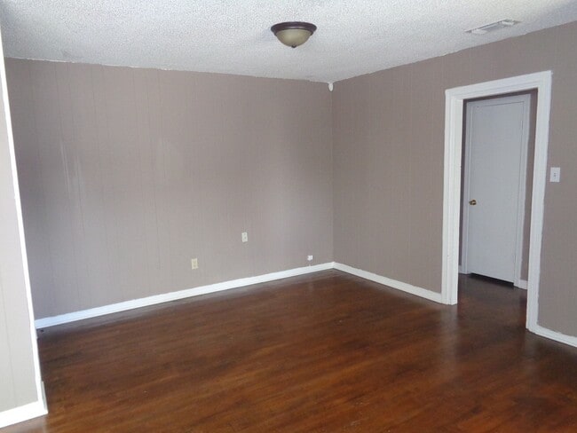 Building Photo - FOUR BEDROOM