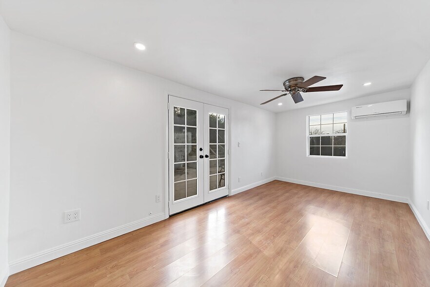 Building Photo - 1818 Wollam St