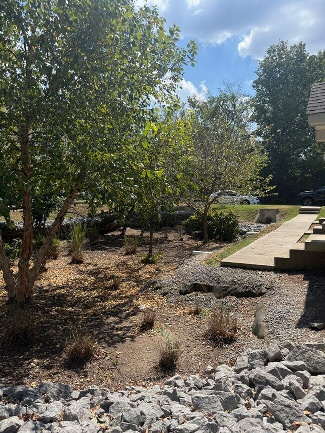 Building Photo - FOR RENT - Beautiful Modern Townhouse in Madison