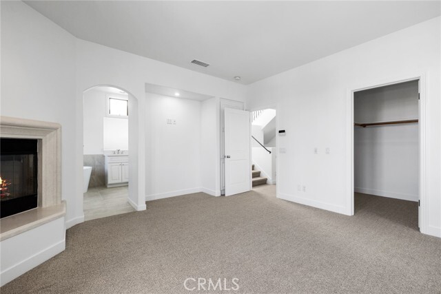 Building Photo - 502 Goldenrod Ave