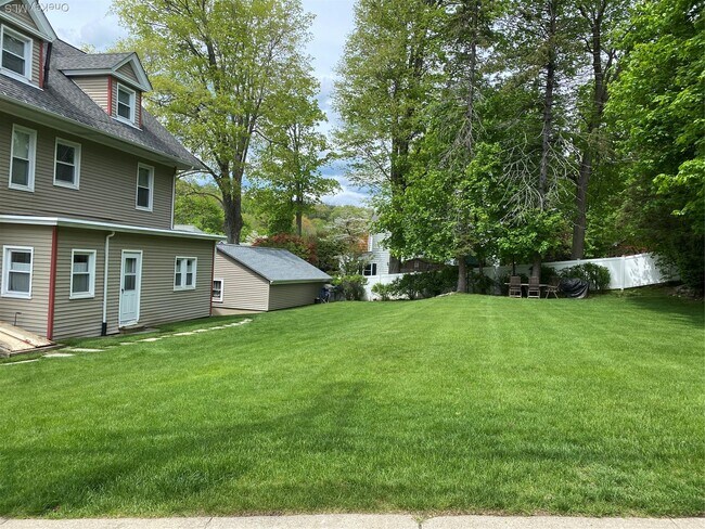 Building Photo - 129 Washington Ave