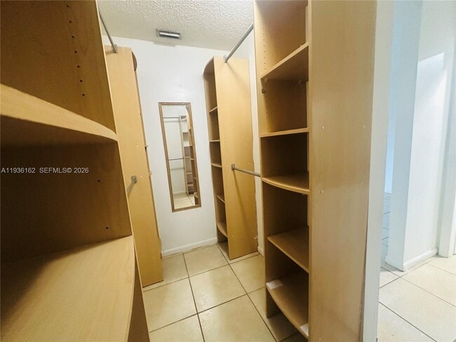 Building Photo - 3815 NW 35th St