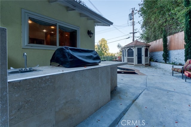 Building Photo - 7796 Skyhill Dr