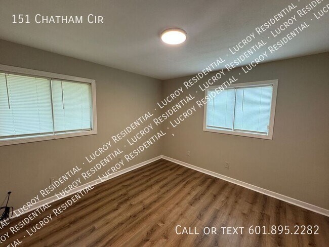 Building Photo - 151 Chatham Cir