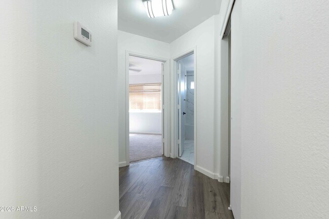 Building Photo - 3424 W Thude Dr