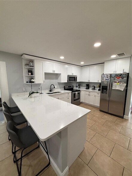 Building Photo - 4413 Ridgeline Cir